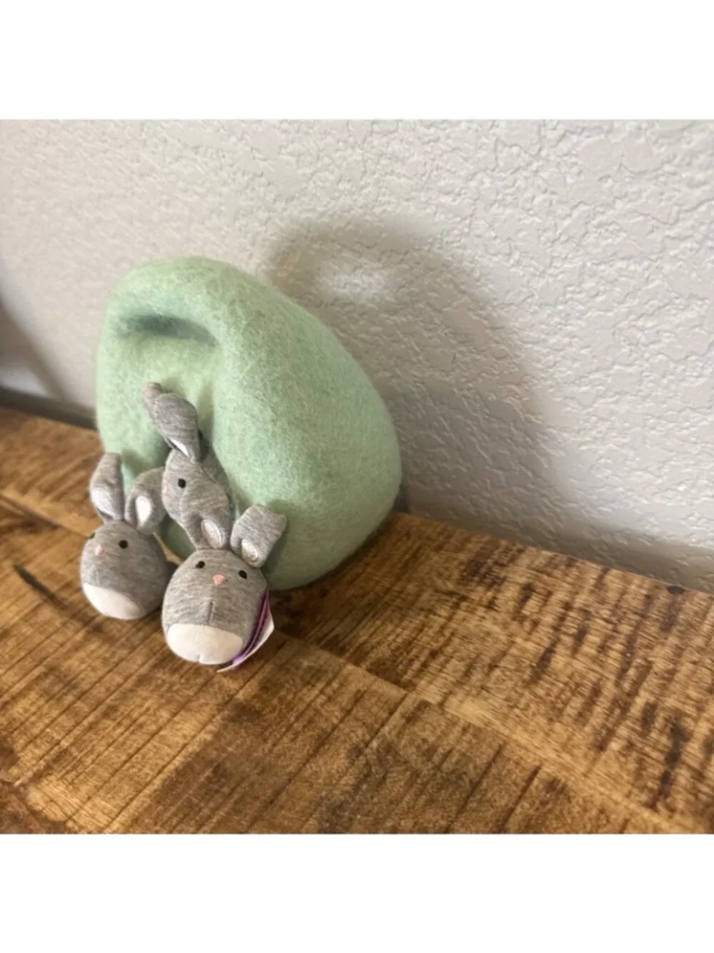 Lovevery 3 Bunnies In A Felt Burrow Babbler Kit Toddler Toy Montessori Baby Play